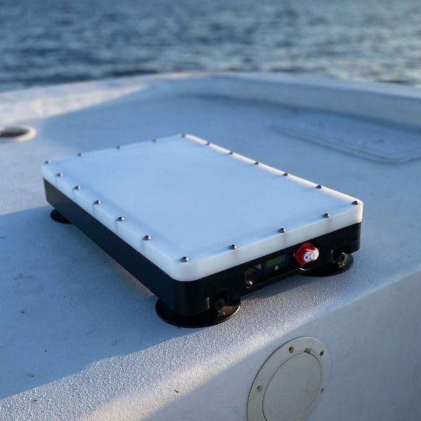 Roamsat: автономний мобільний Starlink roamsat фото